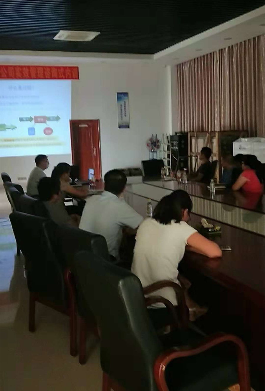 河源市XXX集团IATF16949培训现场(图2)